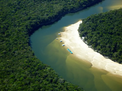 Amazon Fishing Fly-In Floating Cabins